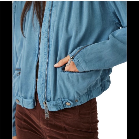 Sold NWT KNOCK OUT SIREN
BOMBER JACKET XS - Picture 3 of 5